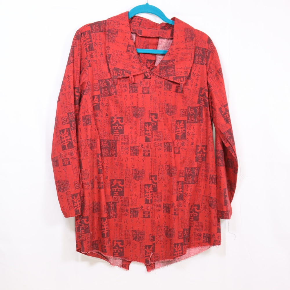 Handmade (?) Asian Calligraphy Shirt M/L‎ Red Womens Long Sleeve Raw Hem Blouse